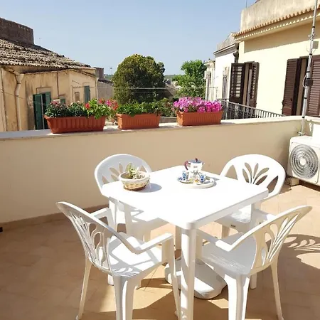 Holiday home Alla Noto